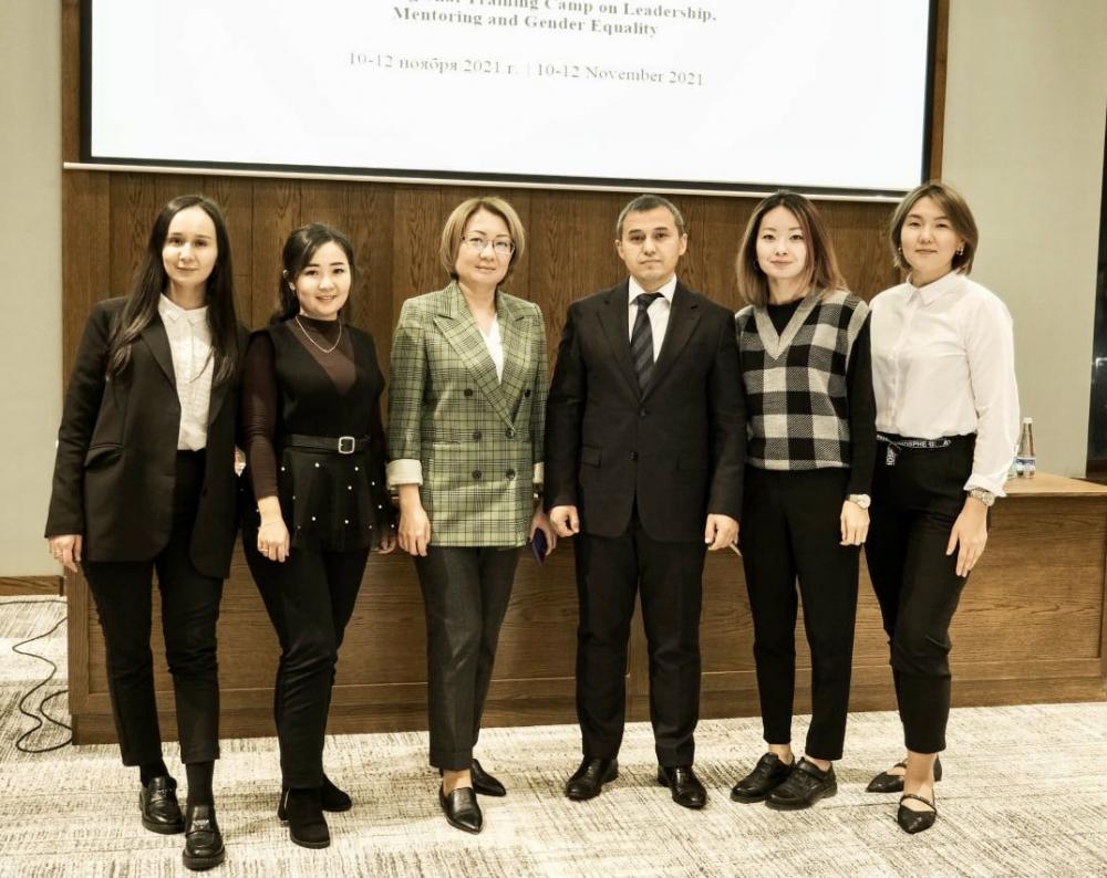 Старший преподаватель кафедры АНК Жулдызай Искакова приняла участие в Региональном лагере-тренинге для девушек по вопросам лидерства, наставничества и гендерного равенства в Узбекистане